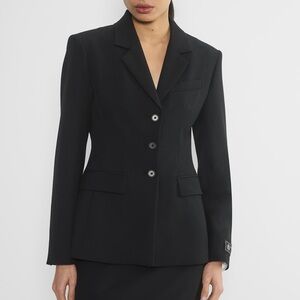 Aritzia Babaton Standout Blazer. BLACK. Size 4